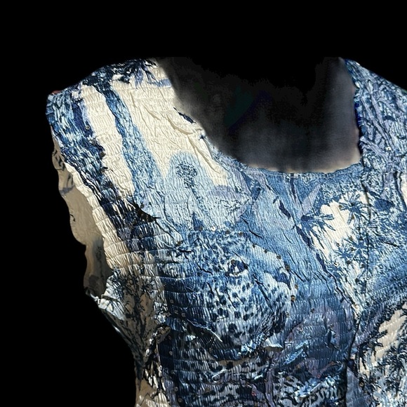 GUC Alberto Makali size large safari print 2 piece crinkle top - Picture 3 of 13